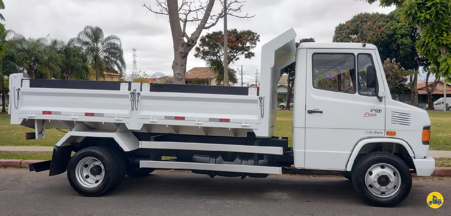 CAMINHAO MERCEDES-BENZ MB 710 Caçamba Basculante 3/4 4x2 Carvalho Transportes SAO JOSE DOS CAMPOS SÃO PAULO SP